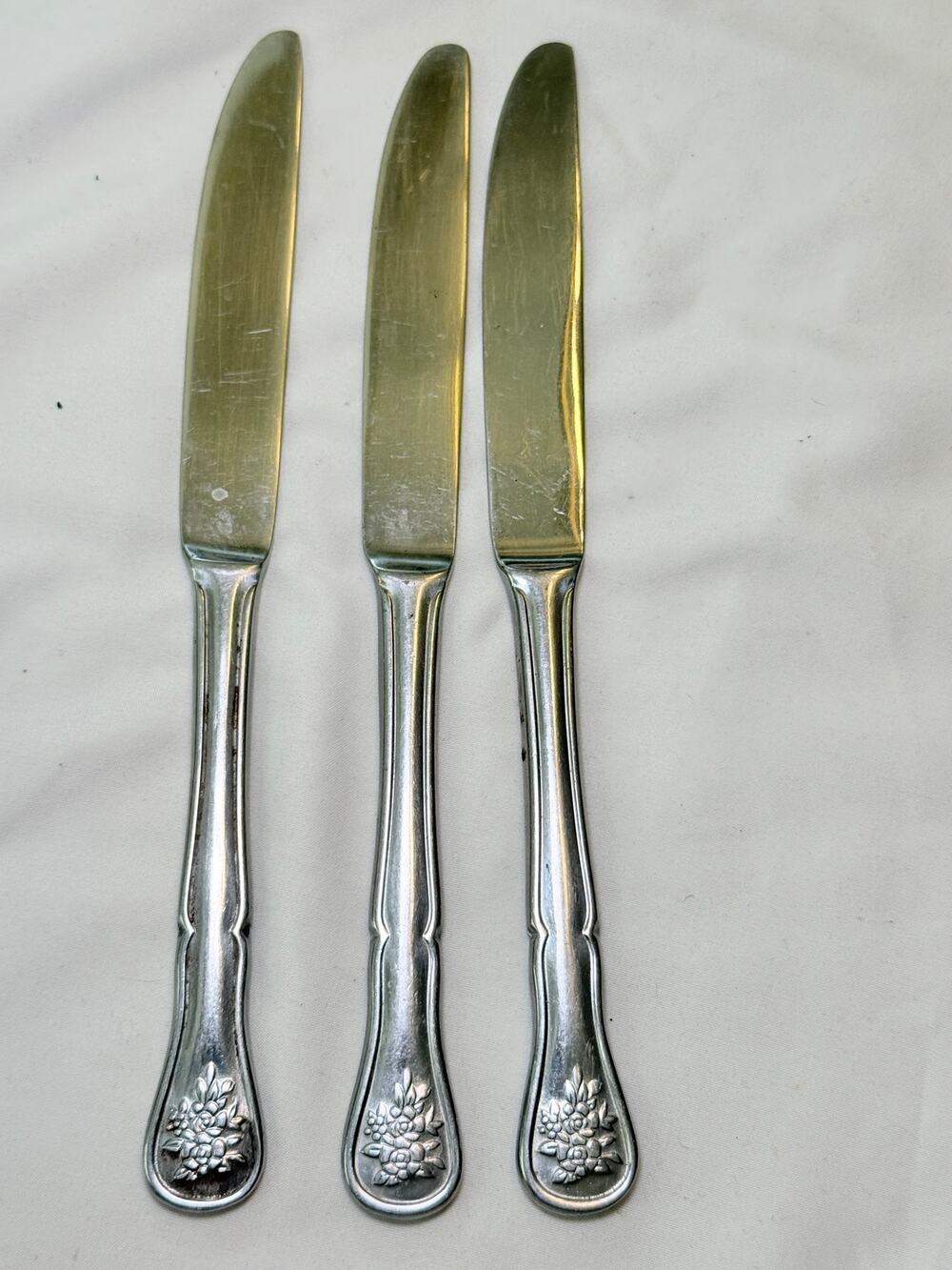 Pfaltzgraff Tea Rose Stainless Steel Dinner Knives Floral Flatware Set of 3